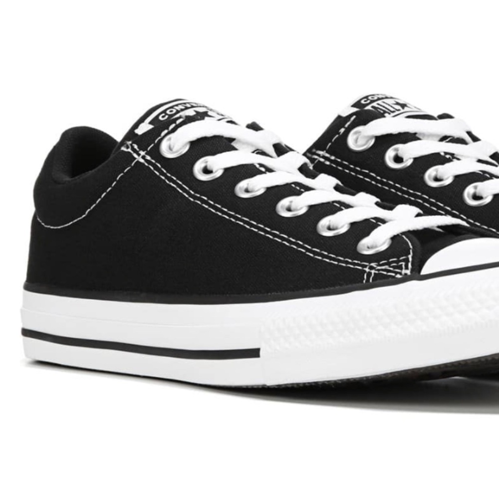 Converse Youth Kids Size 2 Black Chuck Taylor All Star